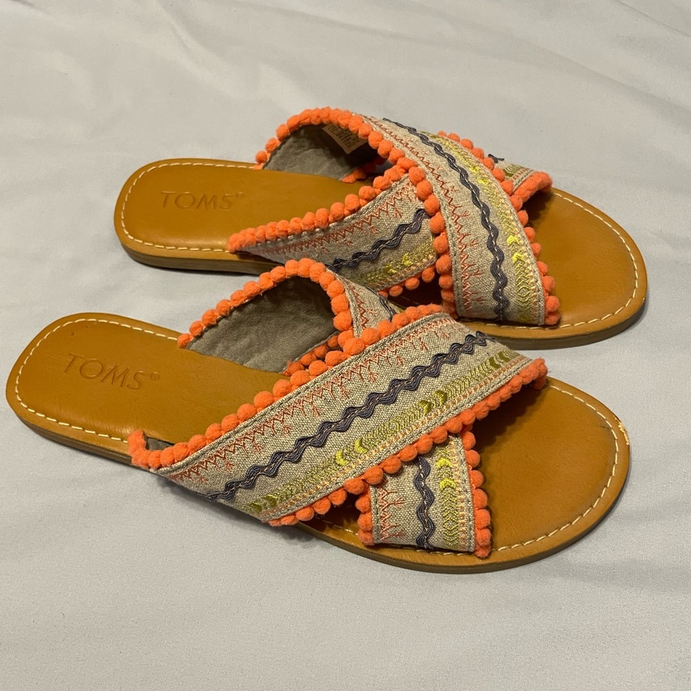 Toms Sandals Size 7